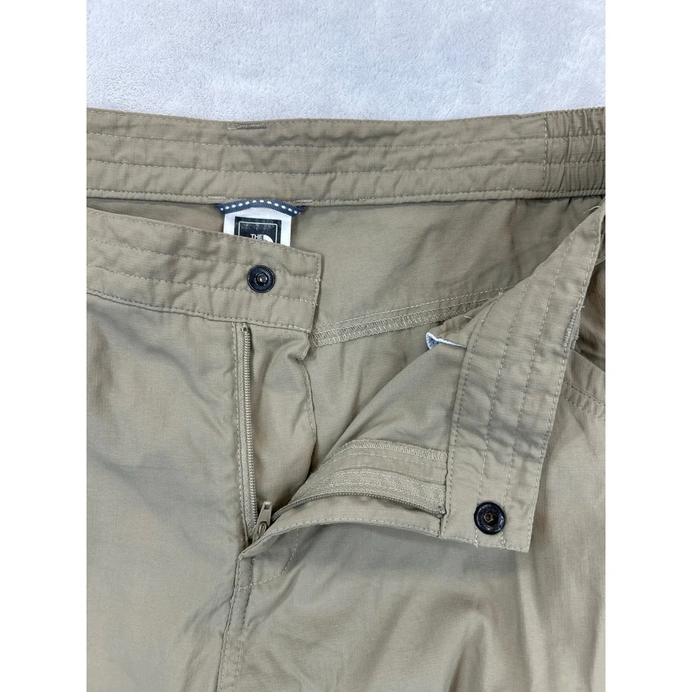 The North Face Convertible Cargo Pants Womens 10 Khaki Tan Zip Off Hiking‎